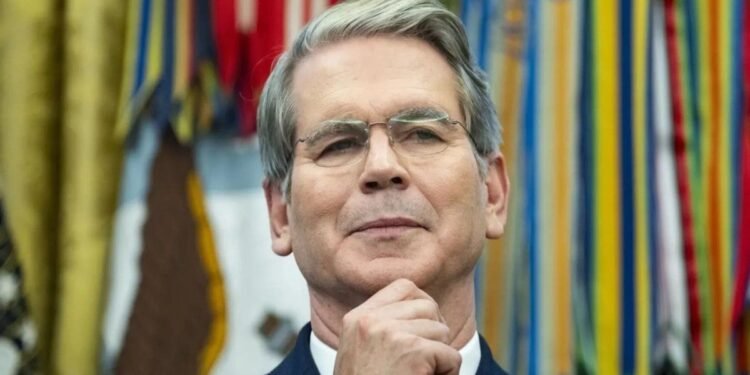 Bessent y Caputo: recta final para el auxilio a Milei.