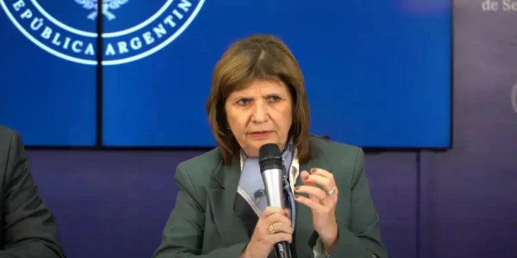Bullrich exige a Espert explicaciones por narcotráfico.