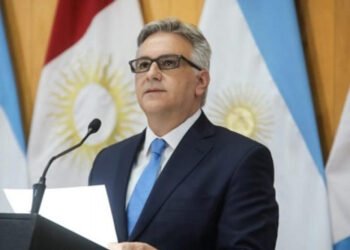 Llaryora: El modelo económico necesita apoyo de EE. UU.