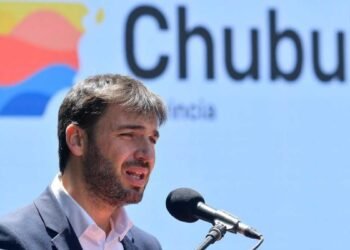 Ignacio Torres critica al PRO y defiende su autonomía política.