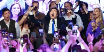 Milei celebra el triunfo de LLA: “Hoy nace la Argentina grande”.