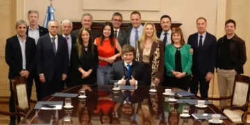Milei reúne a su nuevo Gabinete en Casa Rosada.
