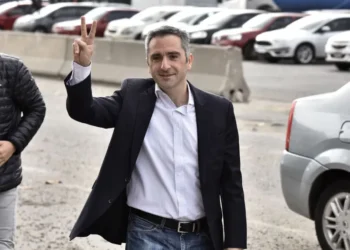 Larroque Pide Renovación del Peronismo y Apoya a Kicillof.