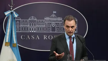 Adorni desmiente fin del monotributo: “No digan cosas que no son”