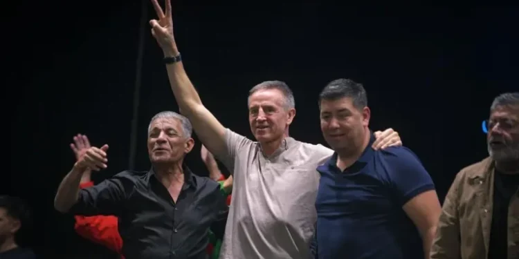 CGT presiona: pide postergar el debate laboral.