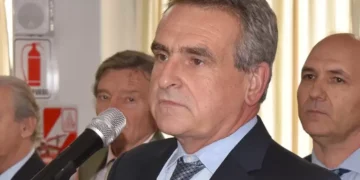 Rossi reitera alerta por Presti: “Politiza y empodera a FF.AA.”.