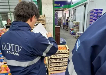 Documento firmado: Nueva garantía en Aduanas.