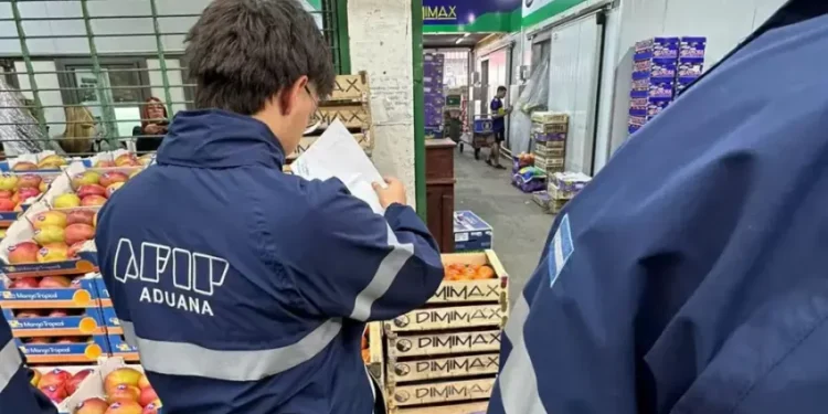 Documento firmado: Nueva garantía en Aduanas.