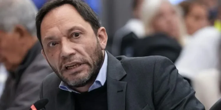 Ferraro denuncia maniobras por el token $Libra.