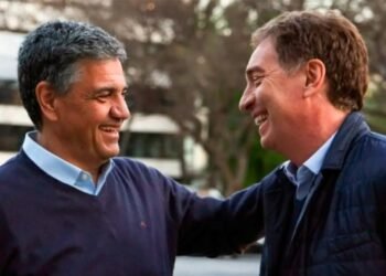 Santilli y Macri, cumbre por la coparticipación.
