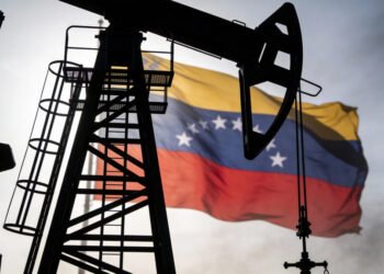 Petróleo Venezuela: posible alza del 30%, según EEUU.