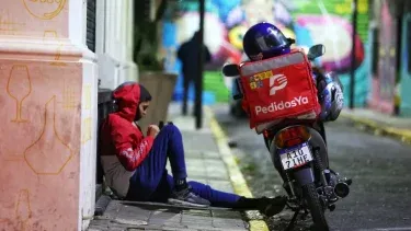 Reforma laboral: los cambios clave para trabajadores de apps.