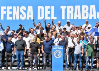 CGT busca frenar la sesión de la reforma laboral.