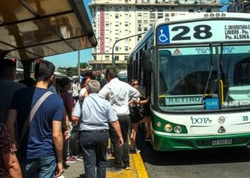 Paro de colectivos: la reunión con la provincia de Buenos Aires, la transferencia que no impactó y lo que esperan las empresas del Gobierno