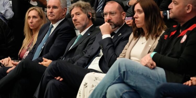 El Gobierno podría transformar la Cámara Federal de Buenos Aires, crucial en causas de corrupción