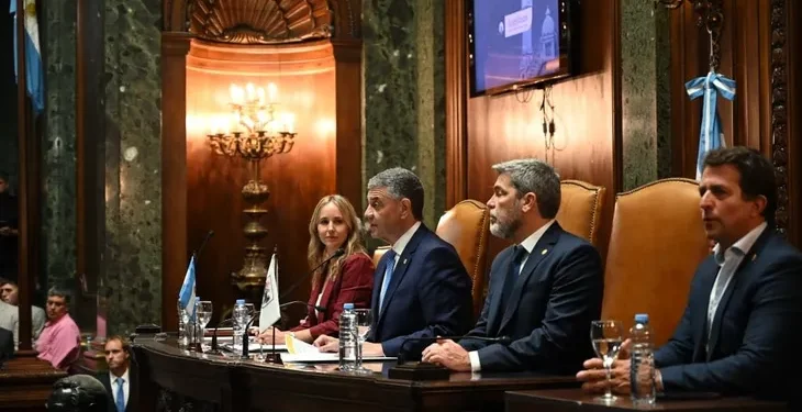 El PRO, sin quórum en la Legislatura: LLA y el peronismo se unen para frenar la ampliación del Presupuesto porteño.