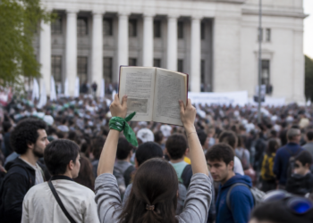 La UBA anticipa una Marcha Federal Universitaria “pacífica y multitudinaria” para mañana