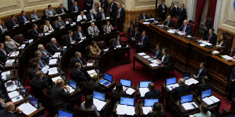 El Senado avanza en la aprobación del acuerdo con los bonistas: el Gobierno detalla revisiones recientes