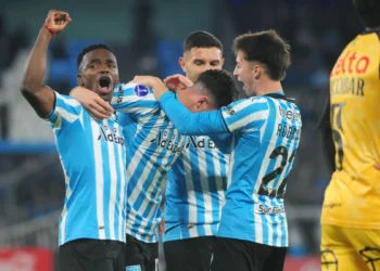 Racing y Caracas se enfrentan en la Copa Sudamericana 2026: Sigue el minuto a minuto