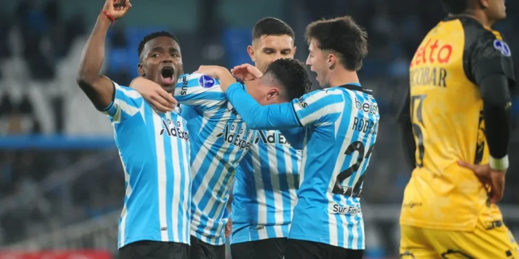 Racing y Caracas se enfrentan en la Copa Sudamericana 2026: Sigue el minuto a minuto