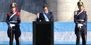 Javier Milei celebró el Día de la Bandera en Rosario y exaltó la figura de Manuel Belgrano