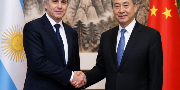 El presidente del Banco Central se reunió con su par de China para discutir el swap