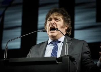 Milei en la Fundación Faro: críticas a los medios y la política, y la importancia de la moral como eje del Estado