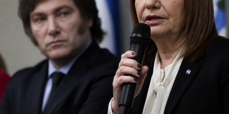 Bullrich fortalece su autonomía y destaca la dependencia de Milei en su figura