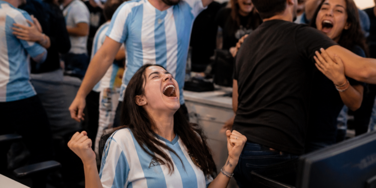 Una explosión de alegría: así se vivió la histórica victoria de la Selección en la redacción
