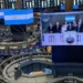 Acciones argentinas en Wall Street caen más de 3% y el riesgo país supera los 420 puntos: análisis del dólar