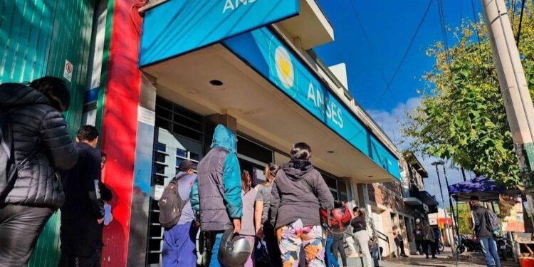 ANSES: agenda de pagos de jubilaciones y asignaciones para el martes 14 de julio