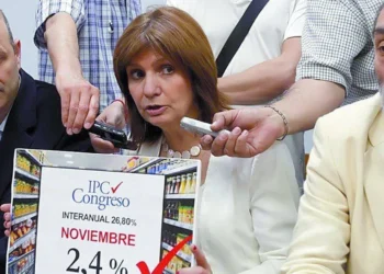 Bullrich se reunirá con Sturzenegger para reevaluar el proyecto de ley de propiedad privada tras el revés en el Senado