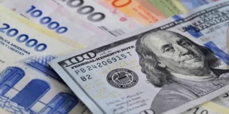 Cotizaciones del dólar oficial y dólar blue para el miércoles 15 de julio