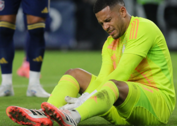 Preocupación en Boca: el arquero Álvaro Montero presenta molestias tras la derrota frente a Riestra