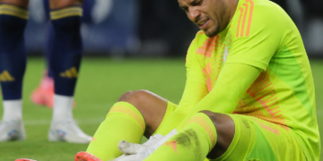 Preocupación en Boca: el arquero Álvaro Montero presenta molestias tras la derrota frente a Riestra