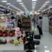 Del simple “solo vengo a mirar” a un egreso promedio de $70.000: el fenómeno de los bazares chinos