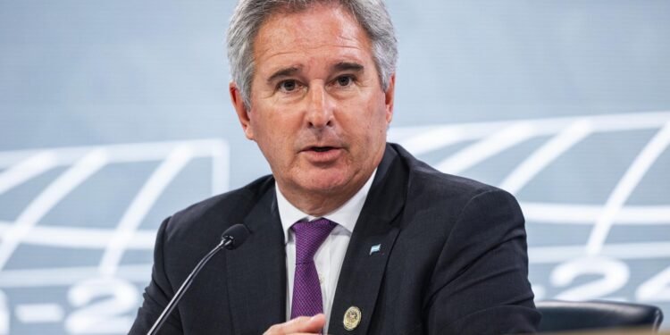 Rosario Central envía una carta documento al canciller Quirno exigiendo una disculpa