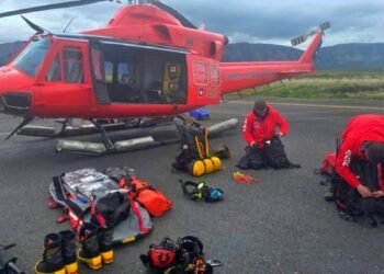 Tragedia aérea en San Juan: análisis de un experto sobre el helicóptero y las misiones de combate de incendios