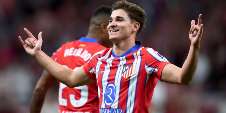 El conflicto entre Julián Álvarez y Atlético de Madrid se intensifica a horas del cierre del mercado de pases