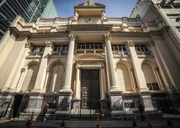 El Banco Central advirtió por cinco riesgos externos que podrían afectar la economía argentina