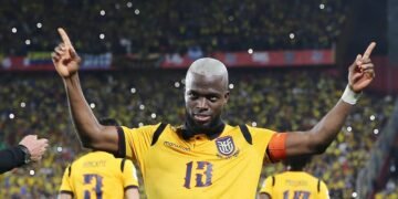 De una fuga en ambulancia a ser el nuevo delantero de Boca: Enner Valencia y su insólito episodio en Eliminatorias