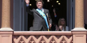 Una mayoría reclama un cambio, pero la expectativa de mejora económica todavía sostiene al Gobierno de cara a 2027