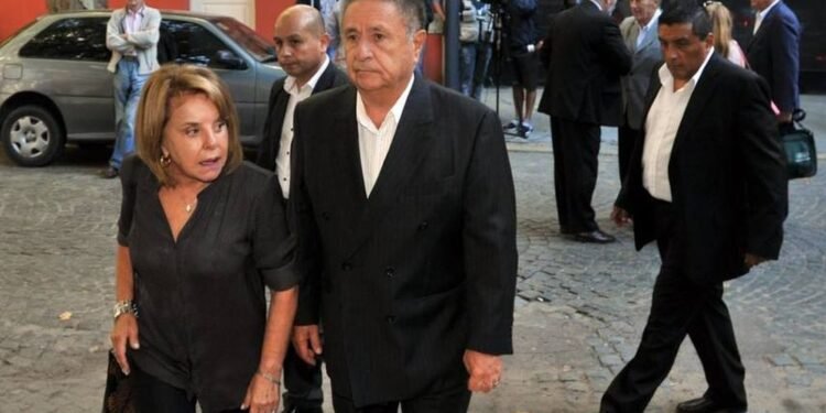 Vacunatorio VIP: Capuchetti define si cita a indagatoria a Duhalde, Verbitsky, Taiana y otros involucrados