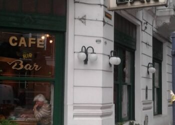 Cierra Río Café, un emblemático bar de Almagro