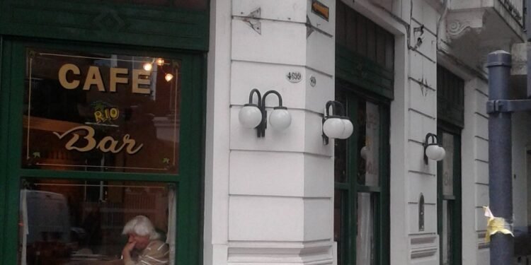 Cierra Río Café, un emblemático bar de Almagro