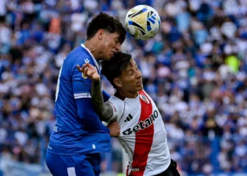 River empató con Vélez y Coudet enfrenta una prueba crucial ante Independiente Rivadavia en la Sudamericana