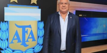 El ex colaborador de Chiqui Tapia en la AFA que busca transformar el marketing y aspira a la presidencia de Boca
