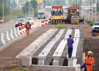 Declive en la obra pública en las provincias genera tensiones entre el gobierno y los gobernadores