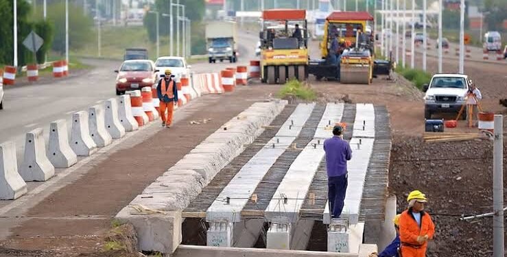 Declive en la obra pública en las provincias genera tensiones entre el gobierno y los gobernadores