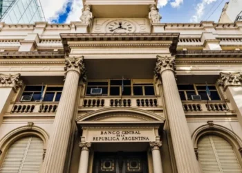 El Gobierno amplía las herramientas del Banco Central para intervenir en el mercado cambiario